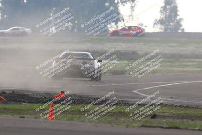 media/Jan-18-2026-CalClub SCCA (Sun) [[8bc6468723]]/Group 5 Race/Turn 1/